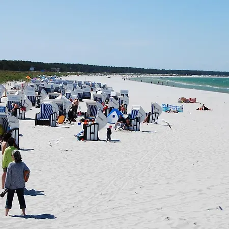 Ferienhaus Wustrow Am Ostseestrand *
